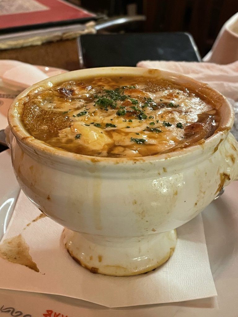 オニオングラタンスープ（キャンティ）